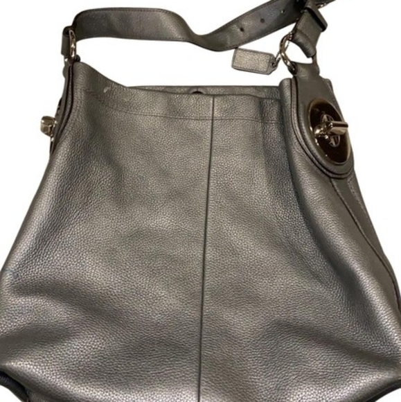 Authentic coach handbag - Picture 1 of 5